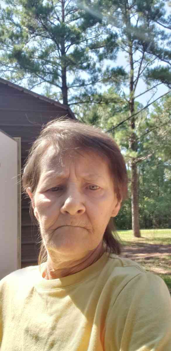 Hi everyone my name is Rhonda - Leesville, Louisiana - FleaMarketBay