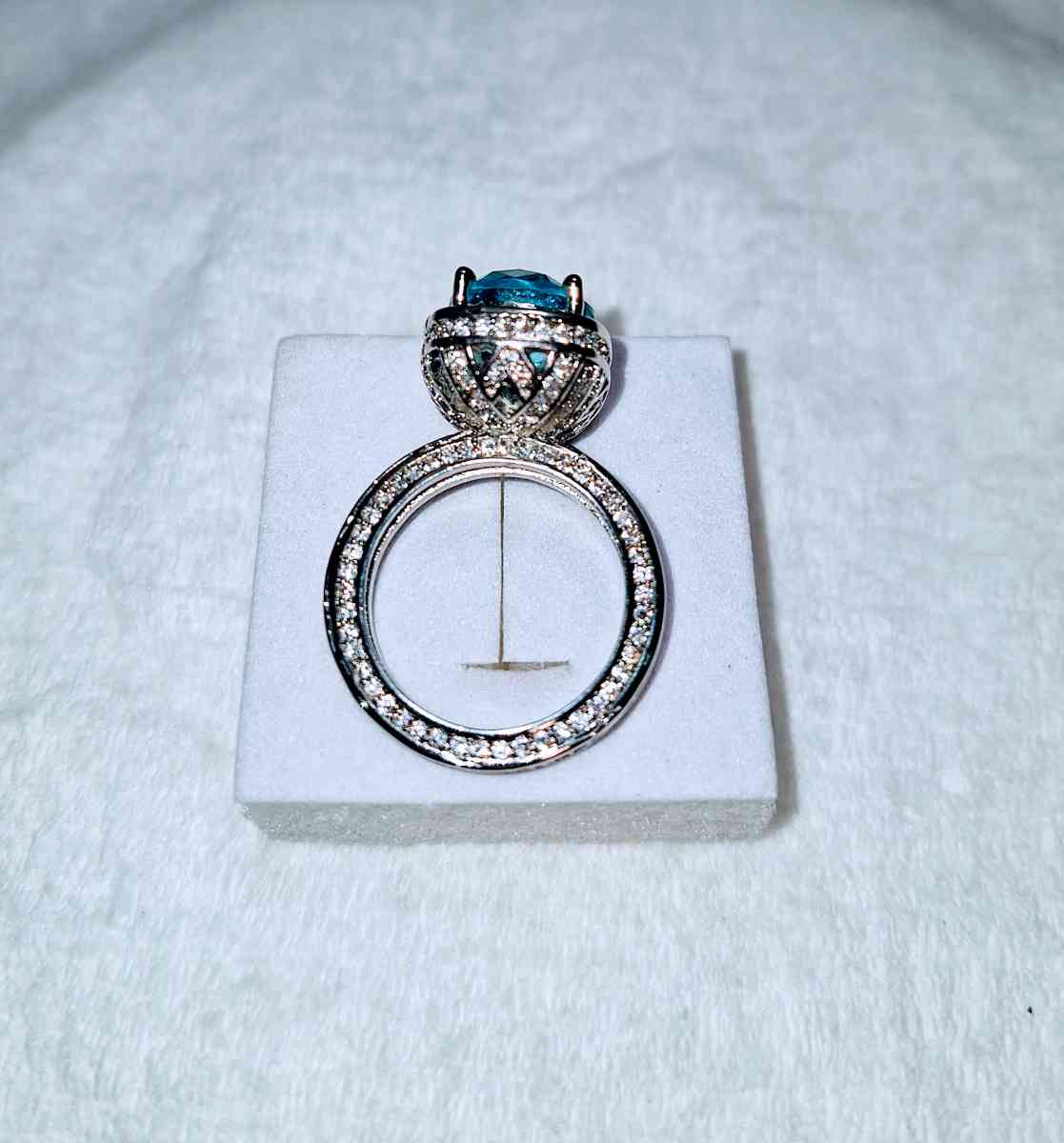 blue Topaz ring size 6 new - Yulee, Florida - FleaMarketBay
