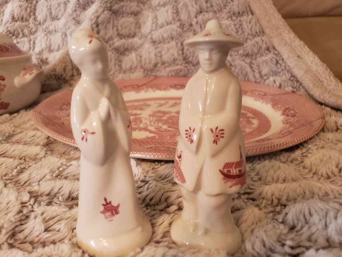 Churchhill Willow Rose Pink China made in England - Adamsville, Alabama - FleaMarketBay