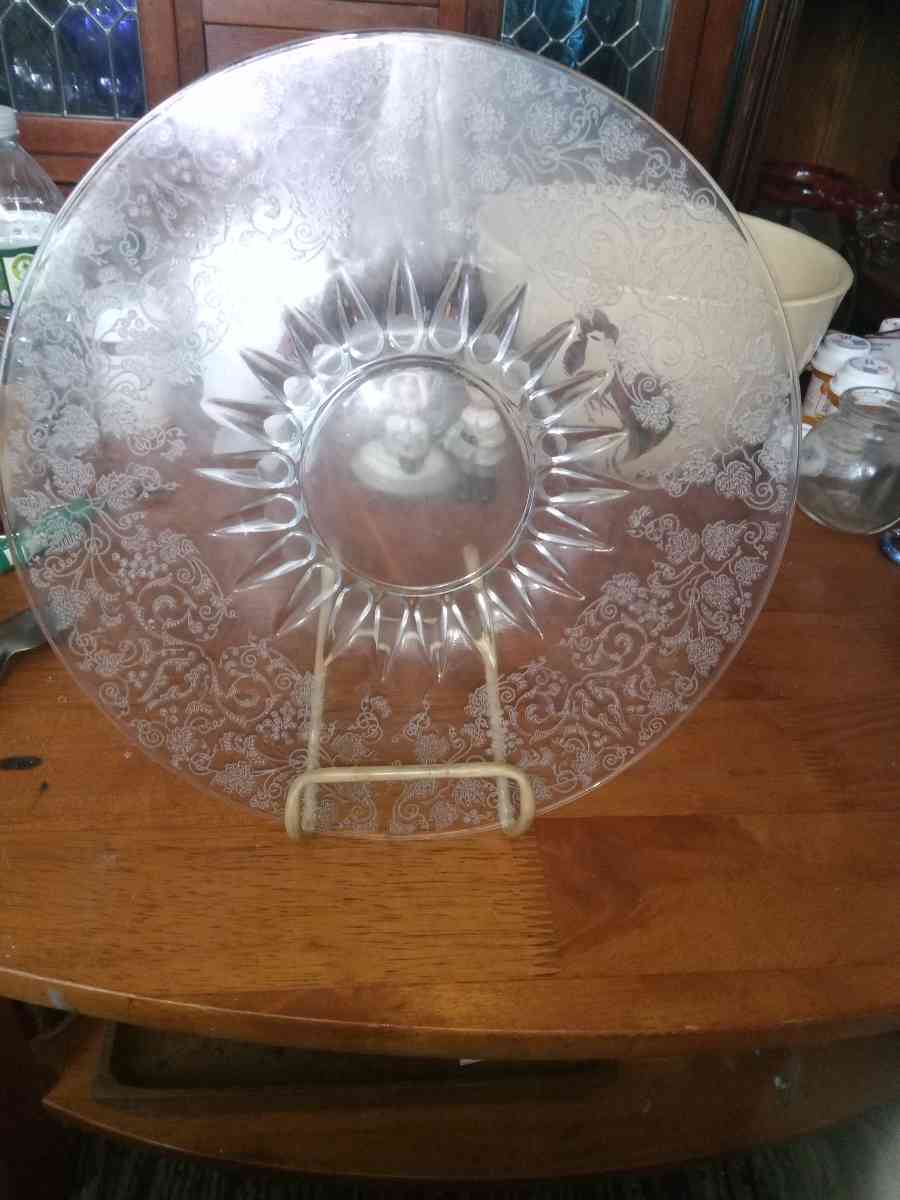 New Martinsville Prelude etch Radiance tray - Pawtucket, Rhode Island - FleaMarketBay