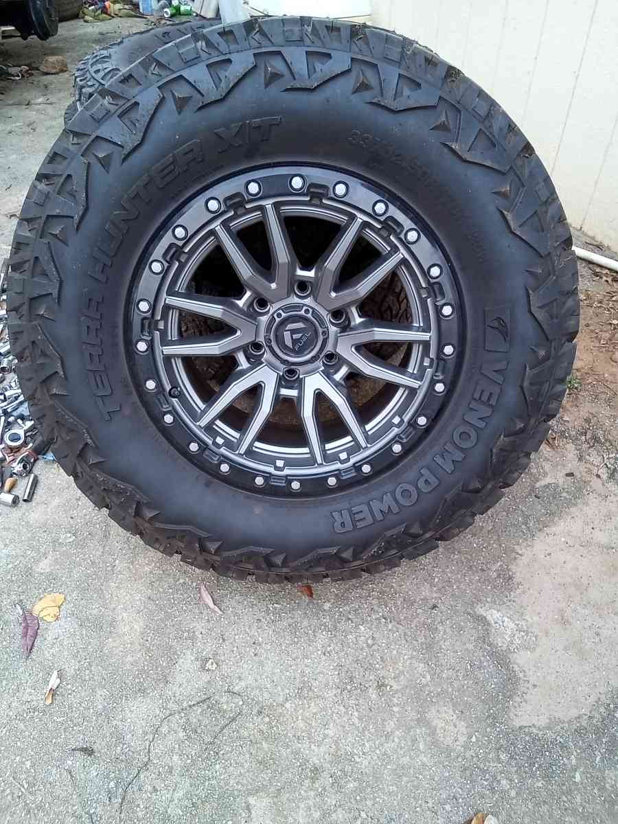 33 in Venom Power tires and 17 in 6 lug fuel rims - Marietta, Georgia