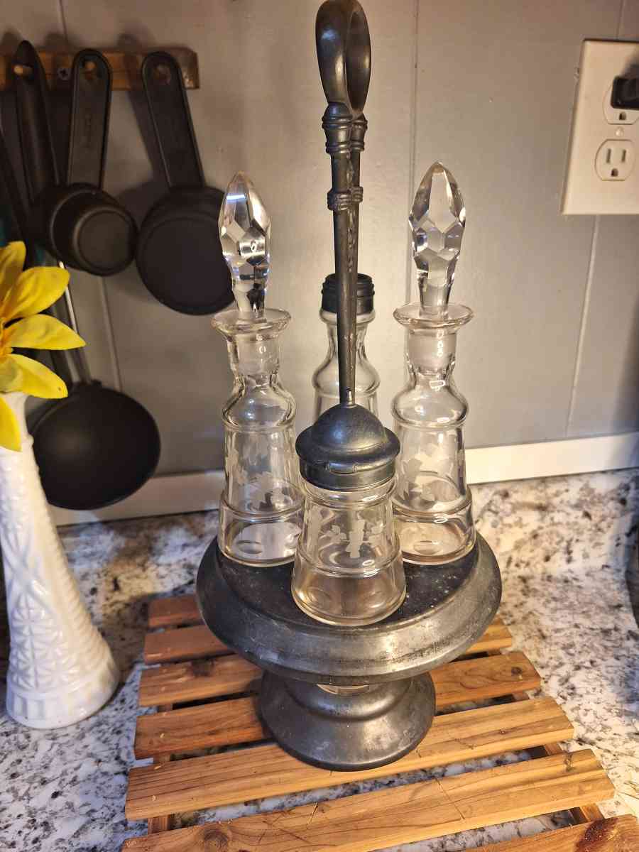 antique caddy - Mason, Kentucky - FleaMarketBay