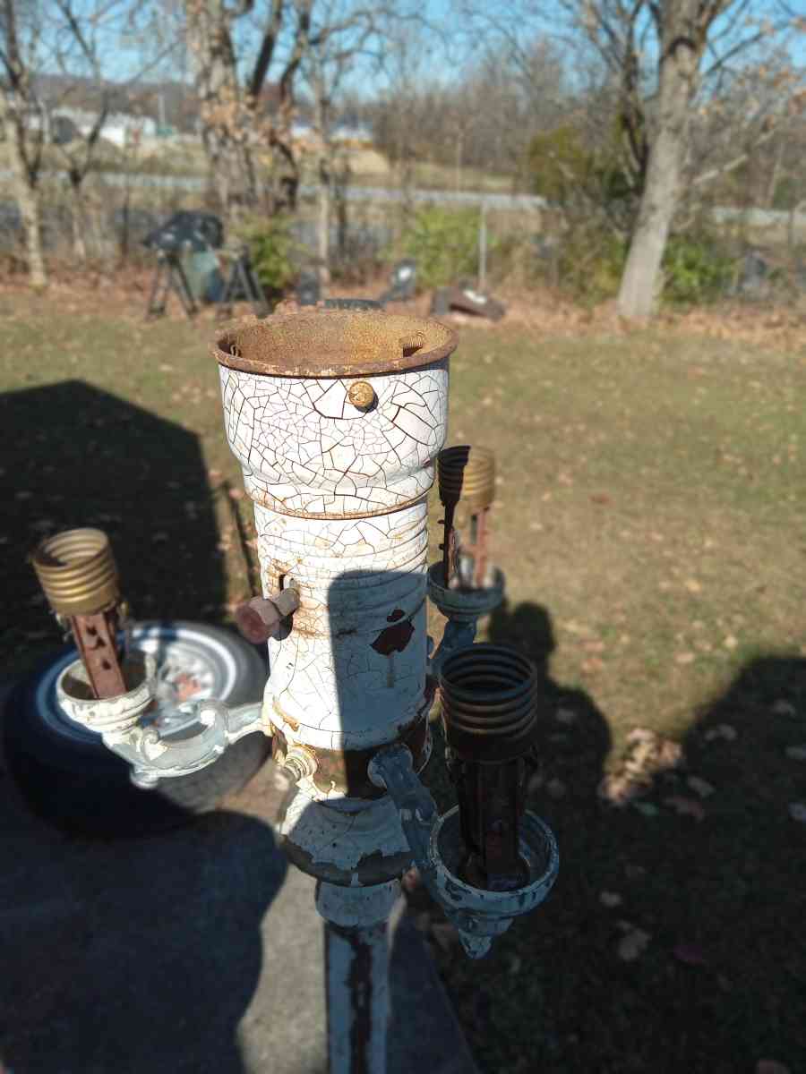 antique floor lamp marble base has brass on it - New Albany, Indiana - FleaMarketBay