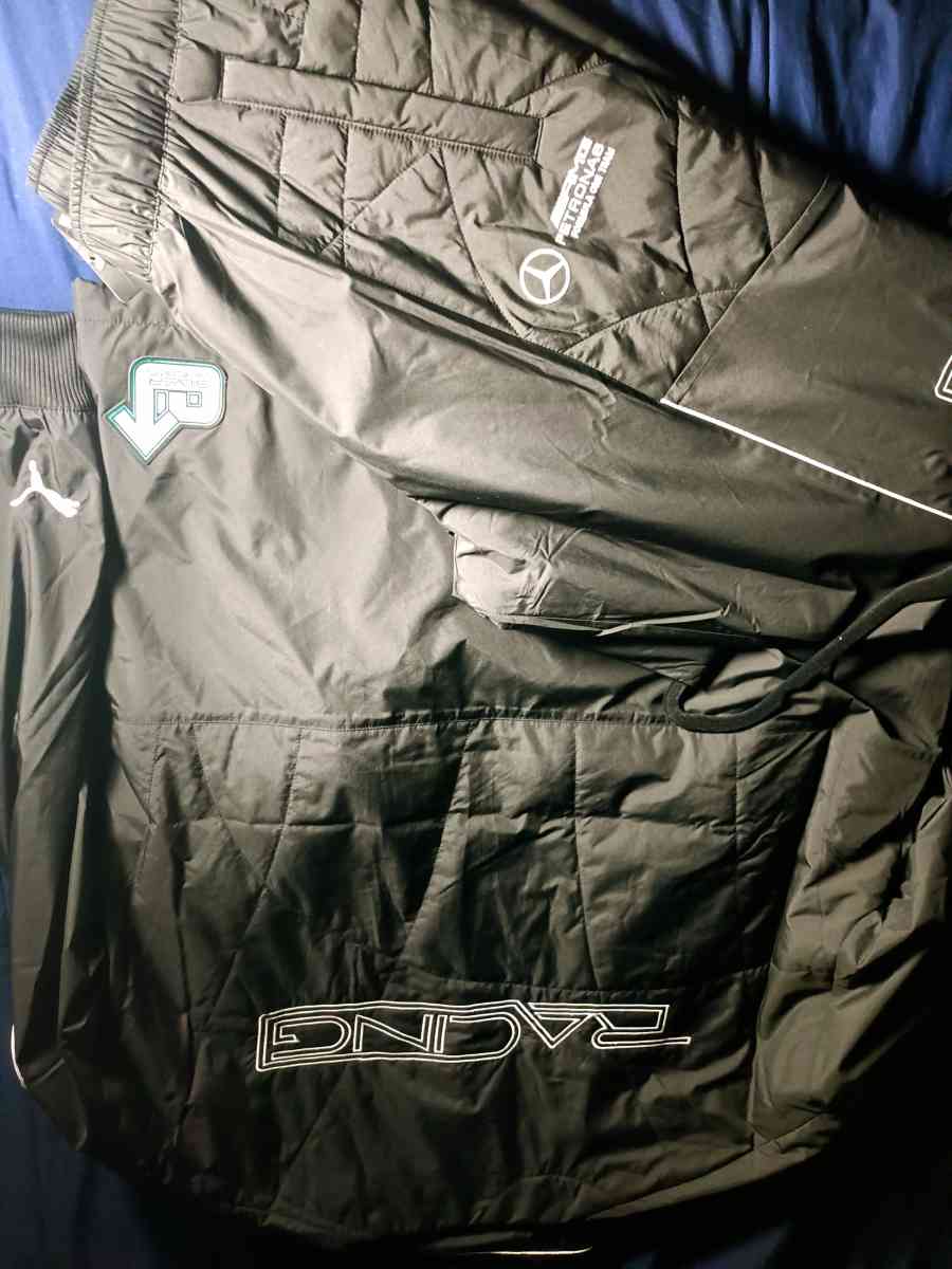 OFFICIAL FORMULA 1 GEAR - Las Vegas, Nevada - FleaMarketBay