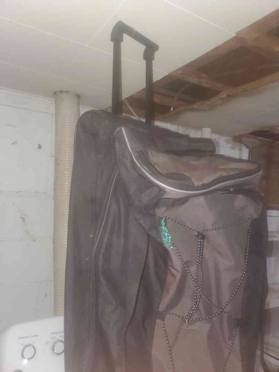 Roller Travel Bag - Detroit, Michigan - FleaMarketBay