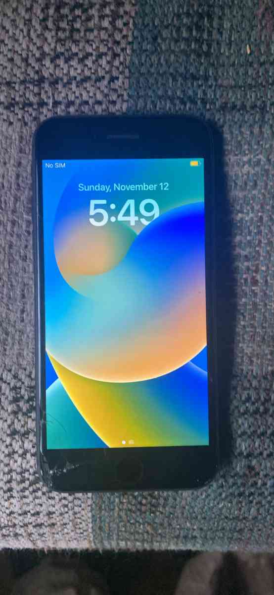 iPhone 8 - Citronelle, Alabama - FleaMarketBay