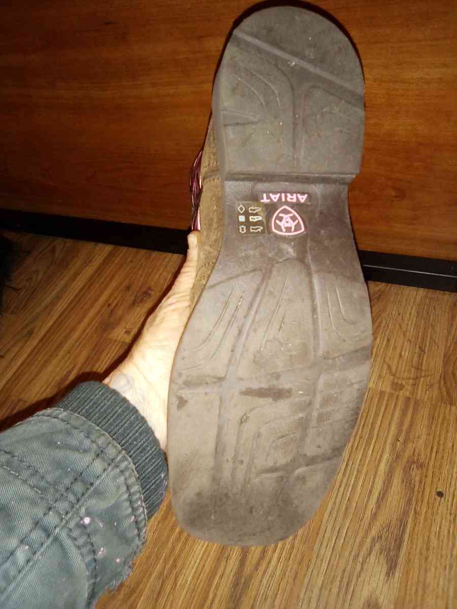 Ariat western boots - Winter Haven, Florida - FleaMarketBay