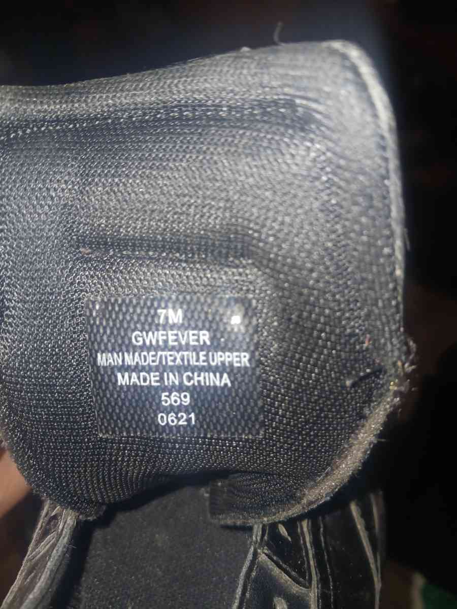 Guess Shoes sz 7 for children boys - San Antonio, Texas