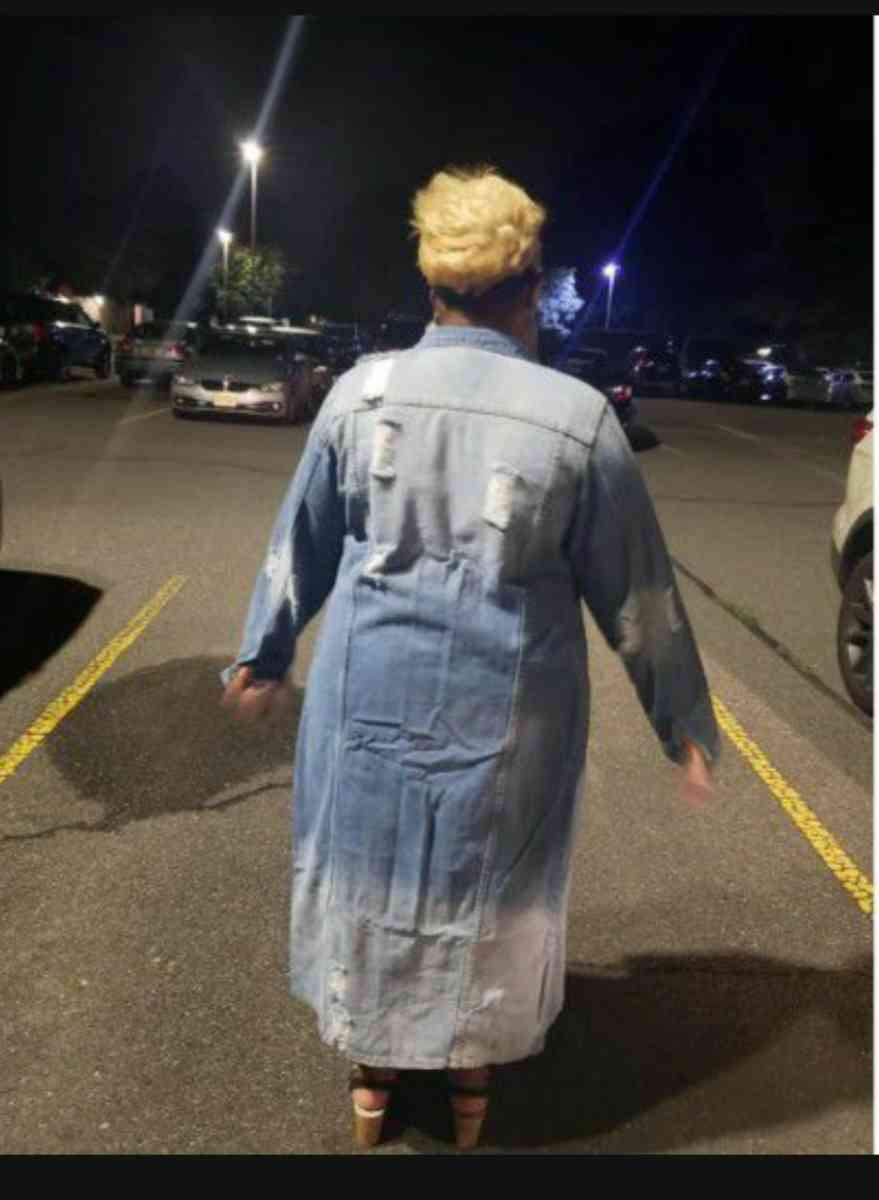 Women long trench jeans jackets - Willingboro, New Jersey - FleaMarketBay