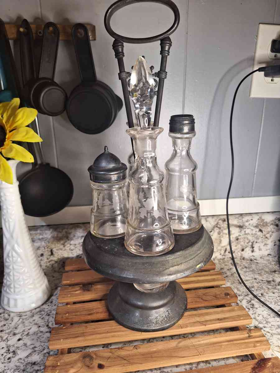 antique caddy - Mason, Kentucky