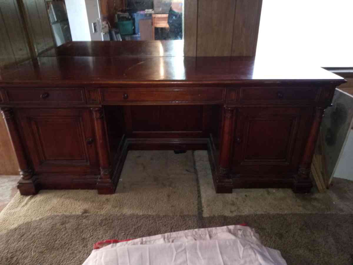 Amish Style desk - Visalia, California - FleaMarketBay