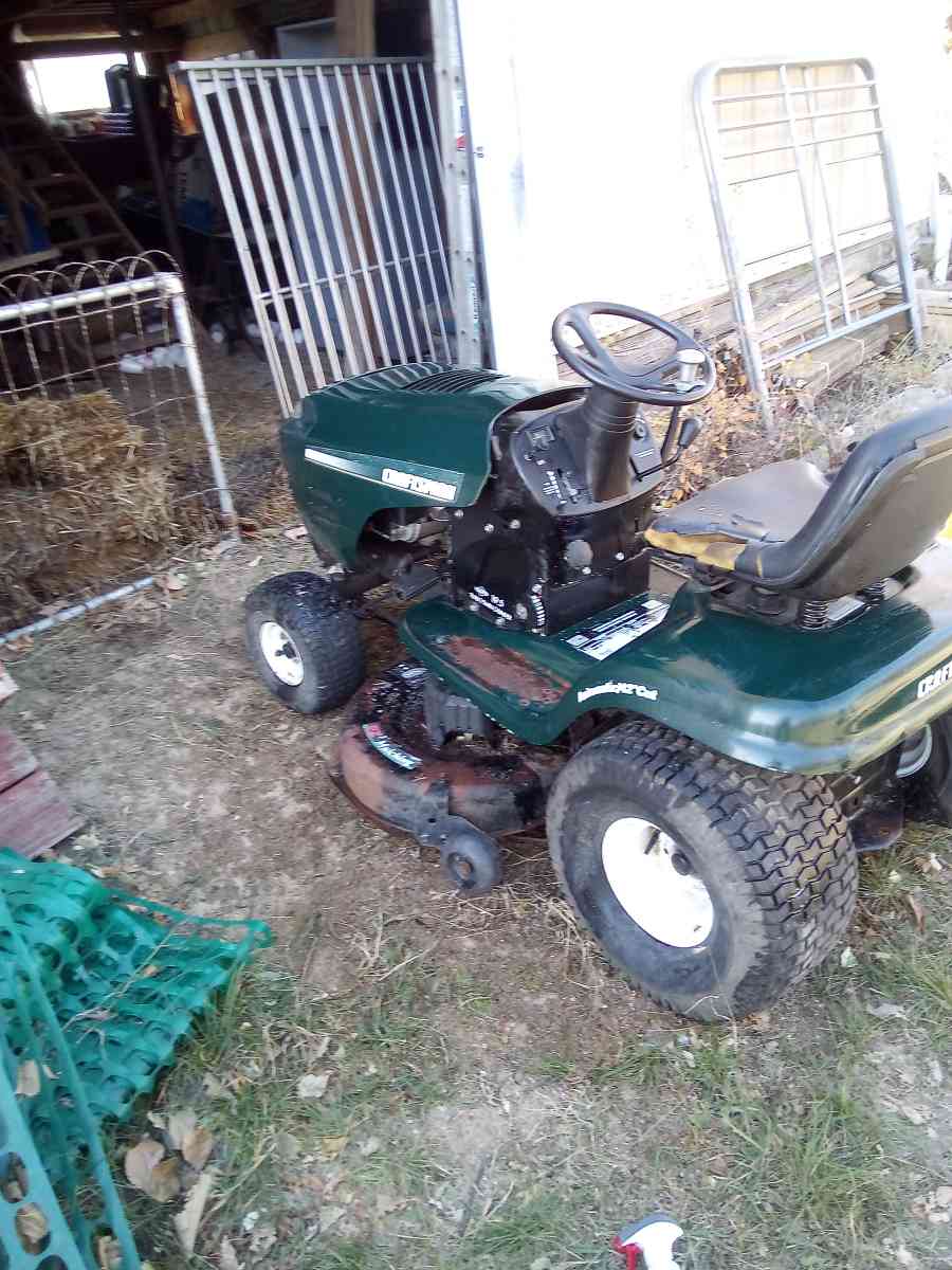 craftsman lawn mower 195 Briggs and Stratton engine als - Cedar Rapids, Iowa - FleaMarketBay