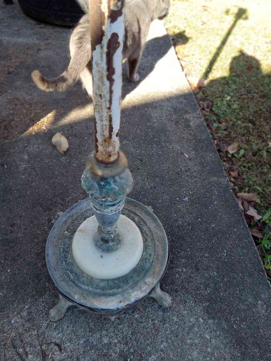 antique floor lamp marble base has brass on it - New Albany, Indiana - FleaMarketBay