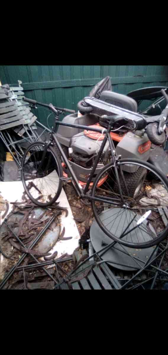 Schwinn mens bicycle 32 inch - Newark, New Jersey