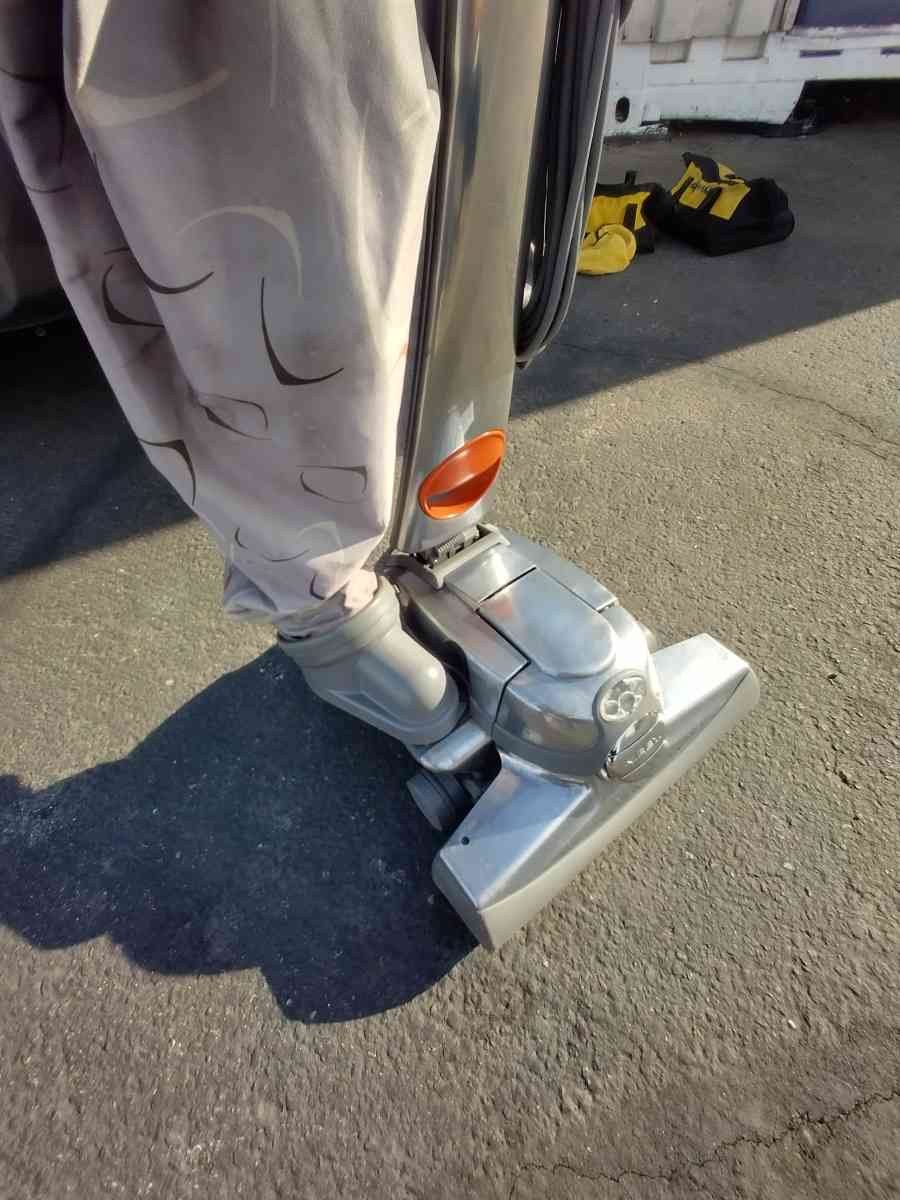 Kirby Vacume - Modesto, California