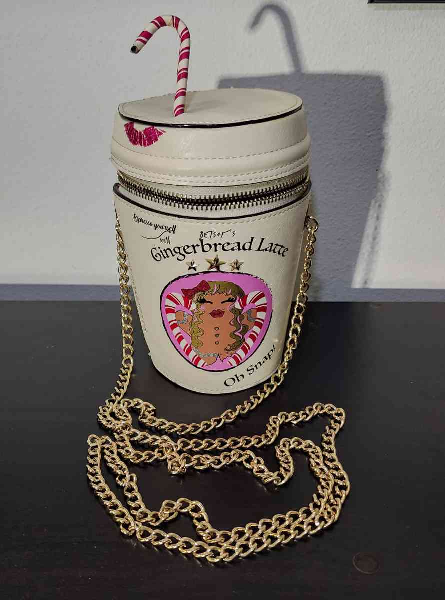 Betsey Johnson gingerbread latte purse - Los Angeles, California - FleaMarketBay