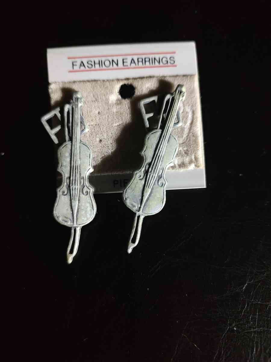 Violin Earrings