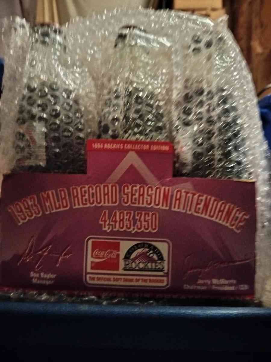 CocaCola 25  cases mint - Inverness, Florida - FleaMarketBay