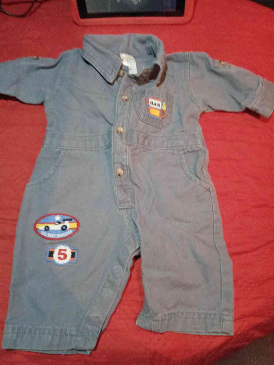 Old Navy baby infant 0 to 3 mo old unisex - Davenport, Florida