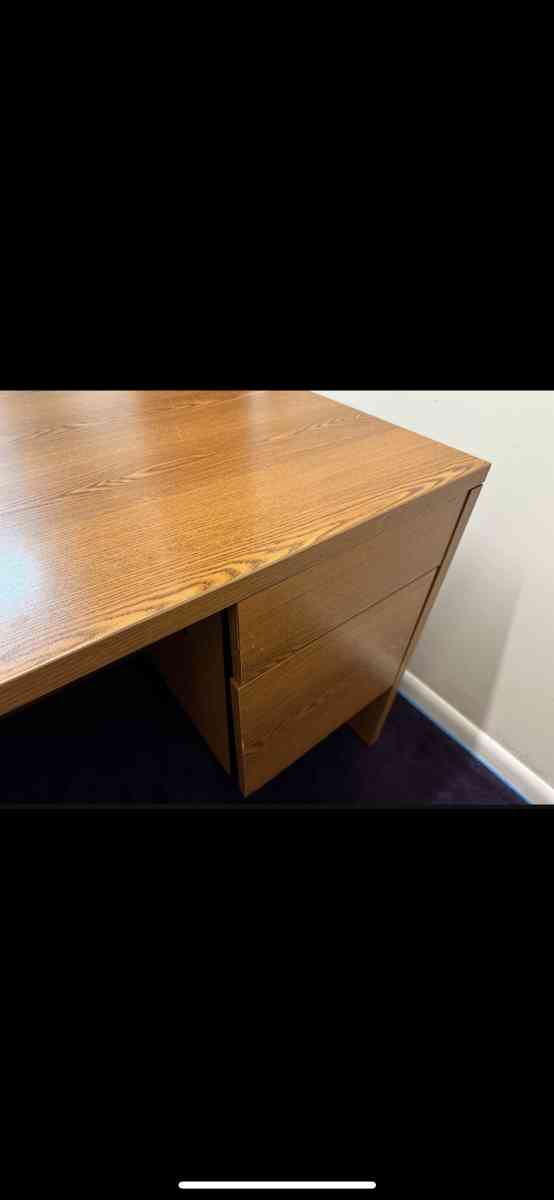 hon desk - Mcdonough, Georgia - FleaMarketBay