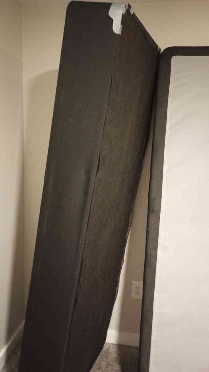 2 Twin Size Mattress Box Springs