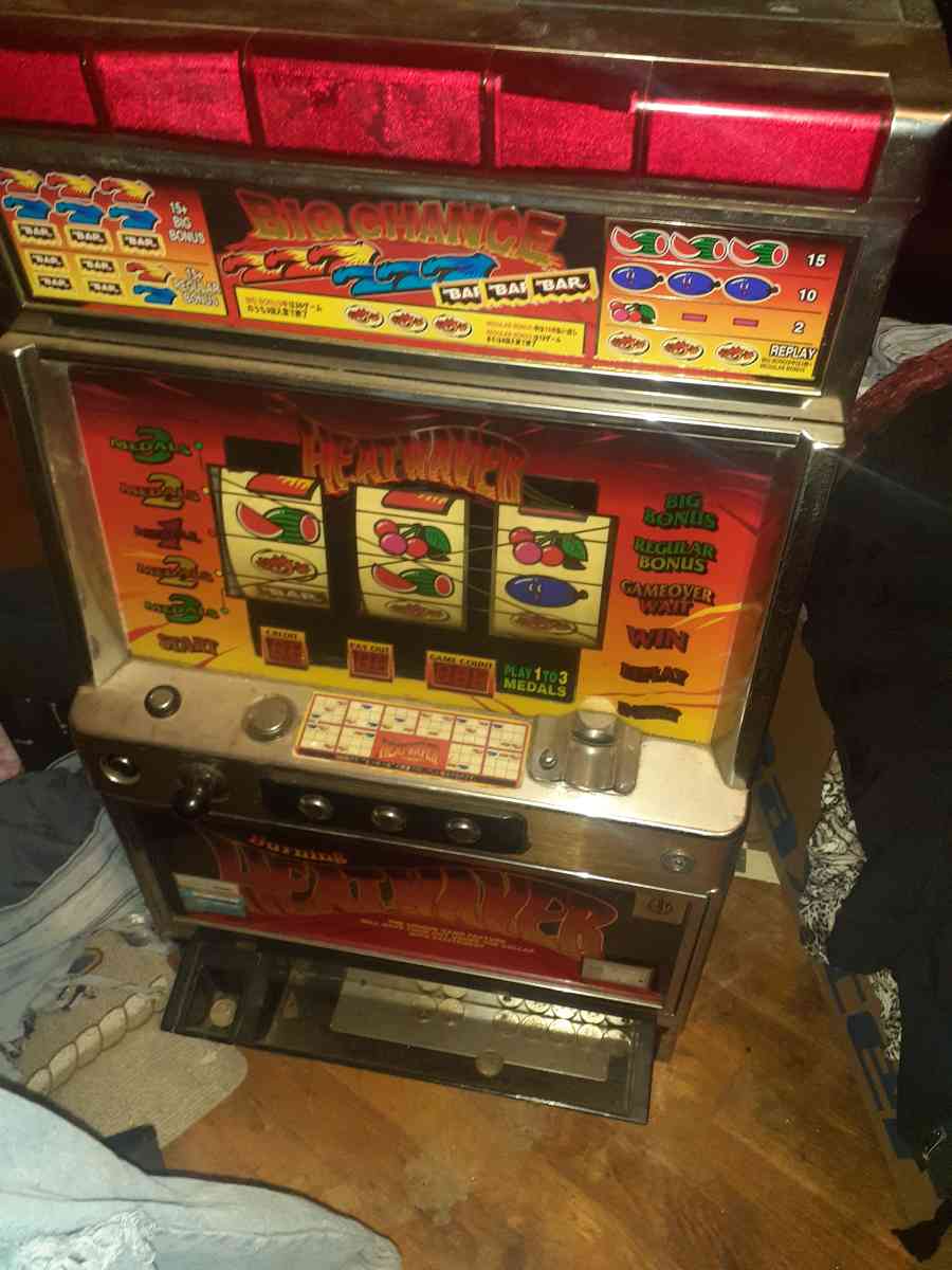 Slot Machine - Detroit, Michigan - FleaMarketBay