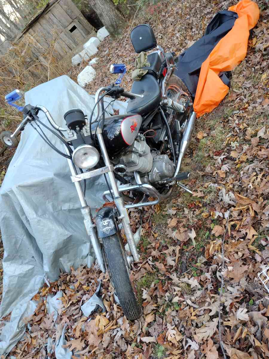 250 Honda rebel needs clutch and some minor work and will ru - Crossville, Tennessee - FleaMarketBay