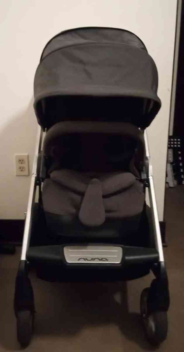 Stroller - Seattle, Washington - FleaMarketBay