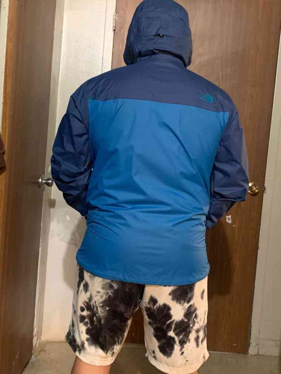 water proof jacket - New York, New York - FleaMarketBay