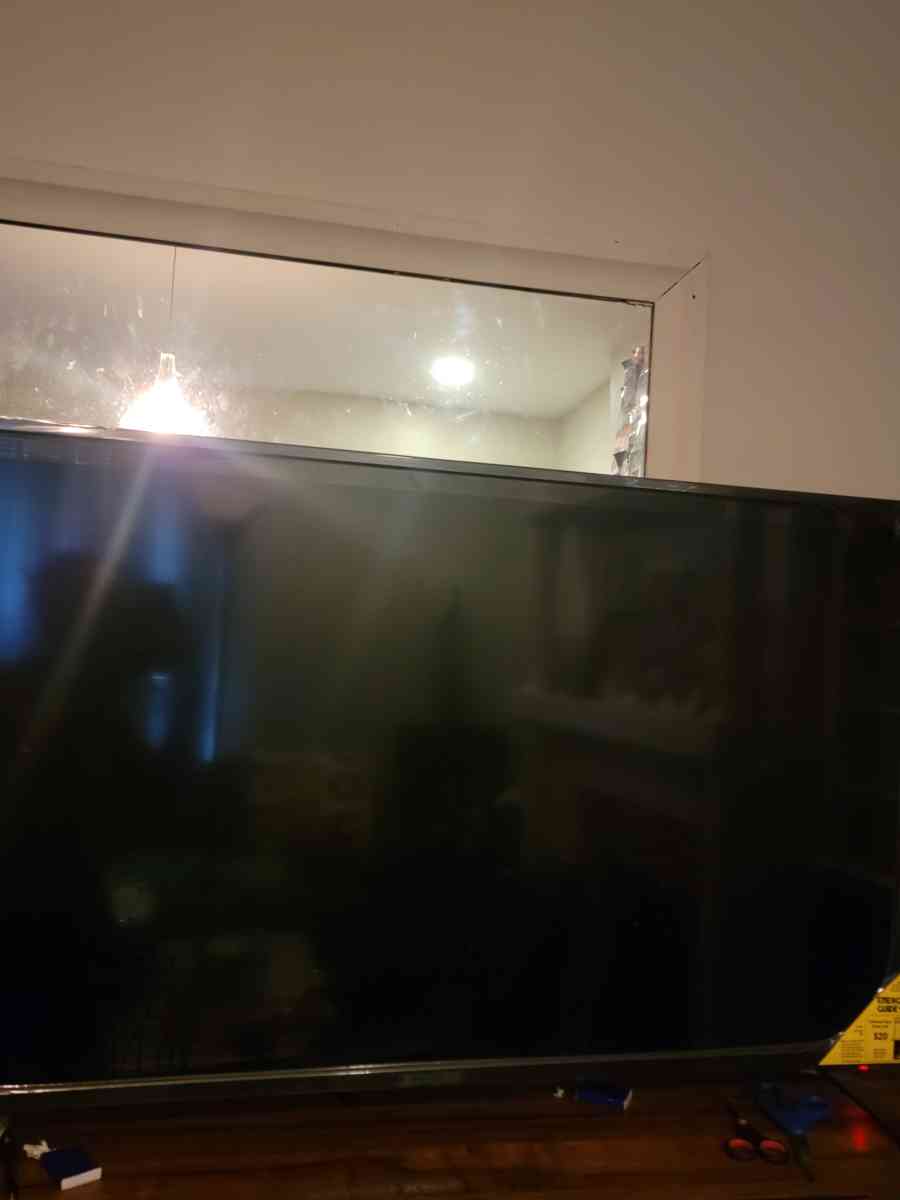 black smart TV - Saint Louis, Missouri