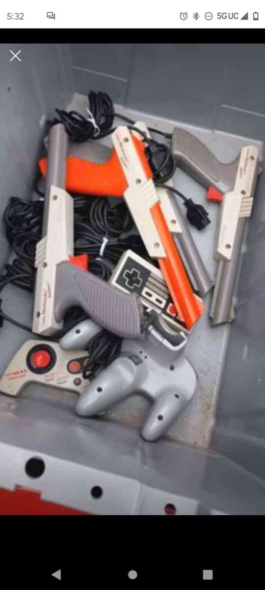 Nintendo controllers - Chatsworth, Georgia - FleaMarketBay