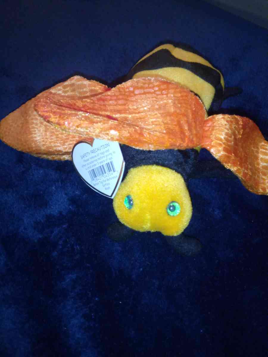 2001 Ty beanie babies buzzie mint selling collection off - New Port Richey, Florida - FleaMarketBay