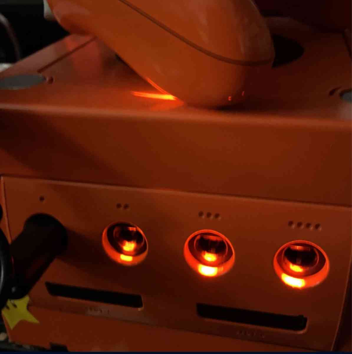 Custom GameCube - New City, New York - FleaMarketBay