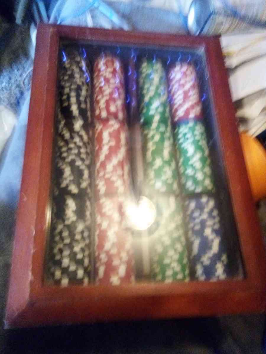 poker chip and card case - Hobbs, New Mexico - FleaMarketBay