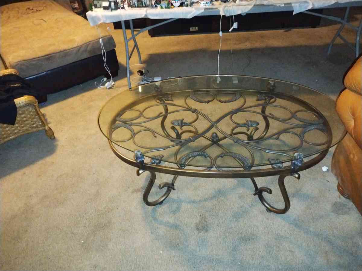 glass brown table - Casa Grande, Arizona - FleaMarketBay