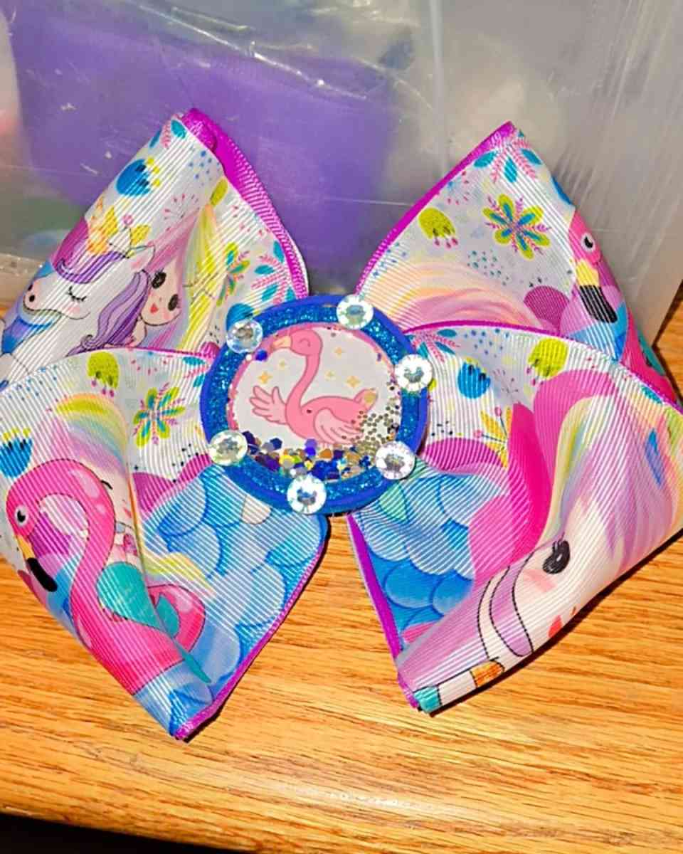 big decorated bow - Yuma, Arizona