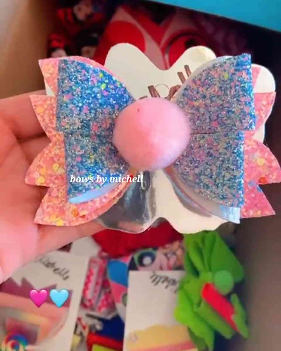 Medium bow - Yuma, Arizona