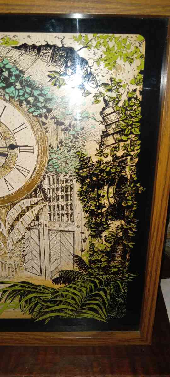 Elgin battery operated clock vintage - New Albany, Indiana