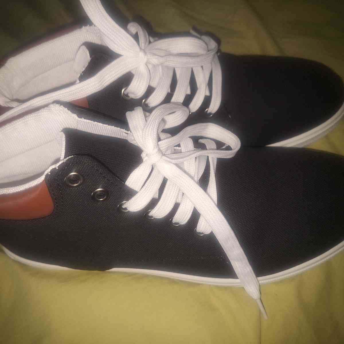 going out mans shoes - Panorama City, California - FleaMarketBay