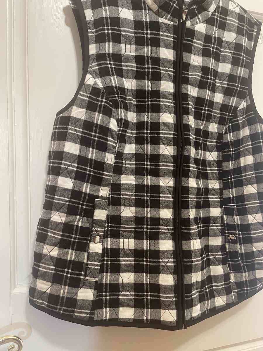 Croft and Barrow Outerwear Vest WOMENS size XL - Savannah, Georgia - FleaMarketBay