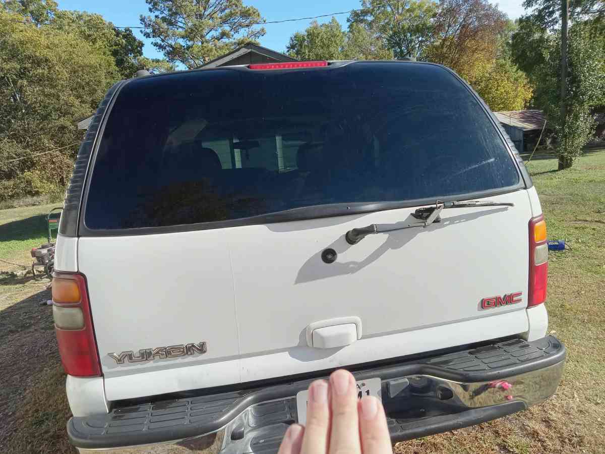 2002 Yukon - Calhoun, Georgia - FleaMarketBay