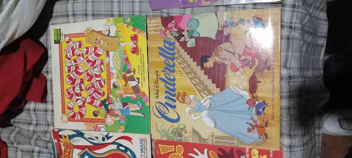 7 old Disney records - New Albany, Indiana - FleaMarketBay