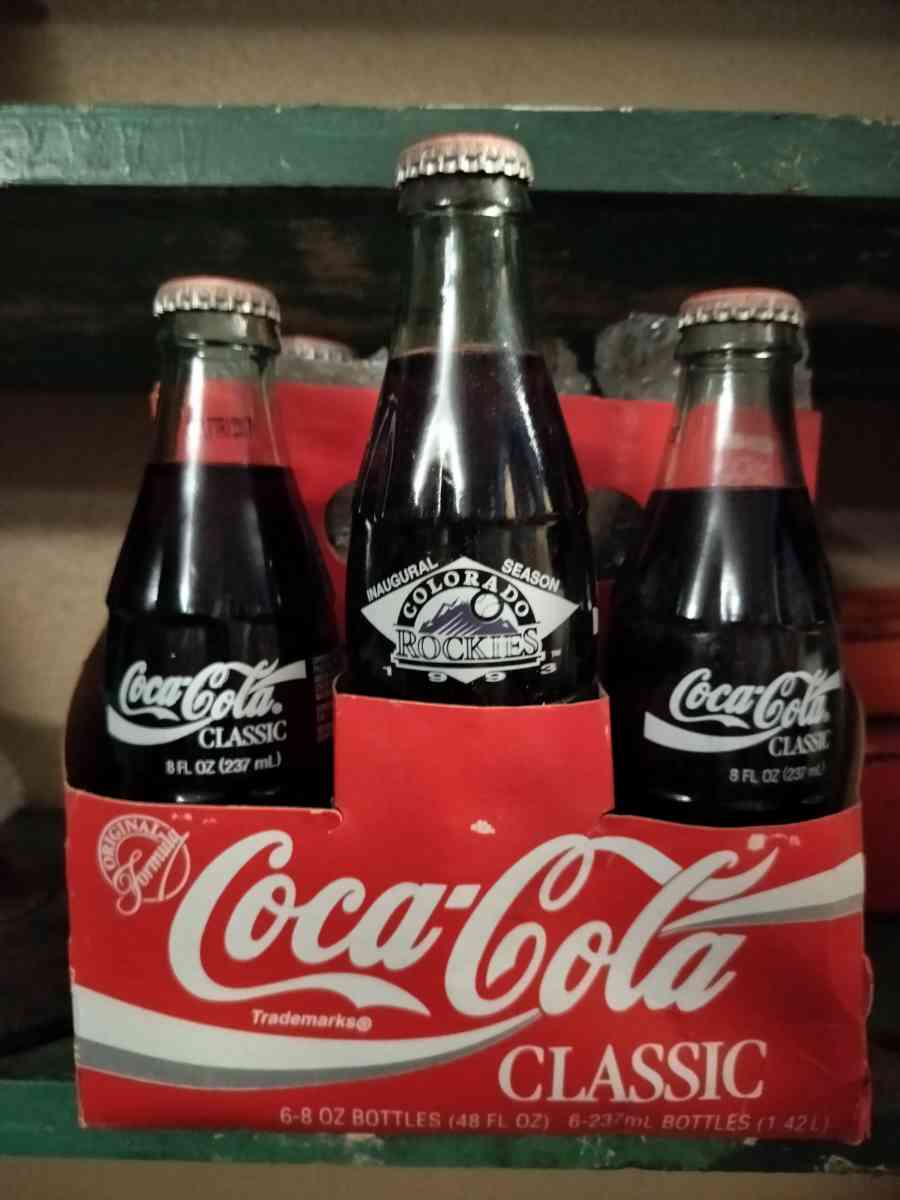 CocaCola 25  cases mint - Inverness, Florida - FleaMarketBay