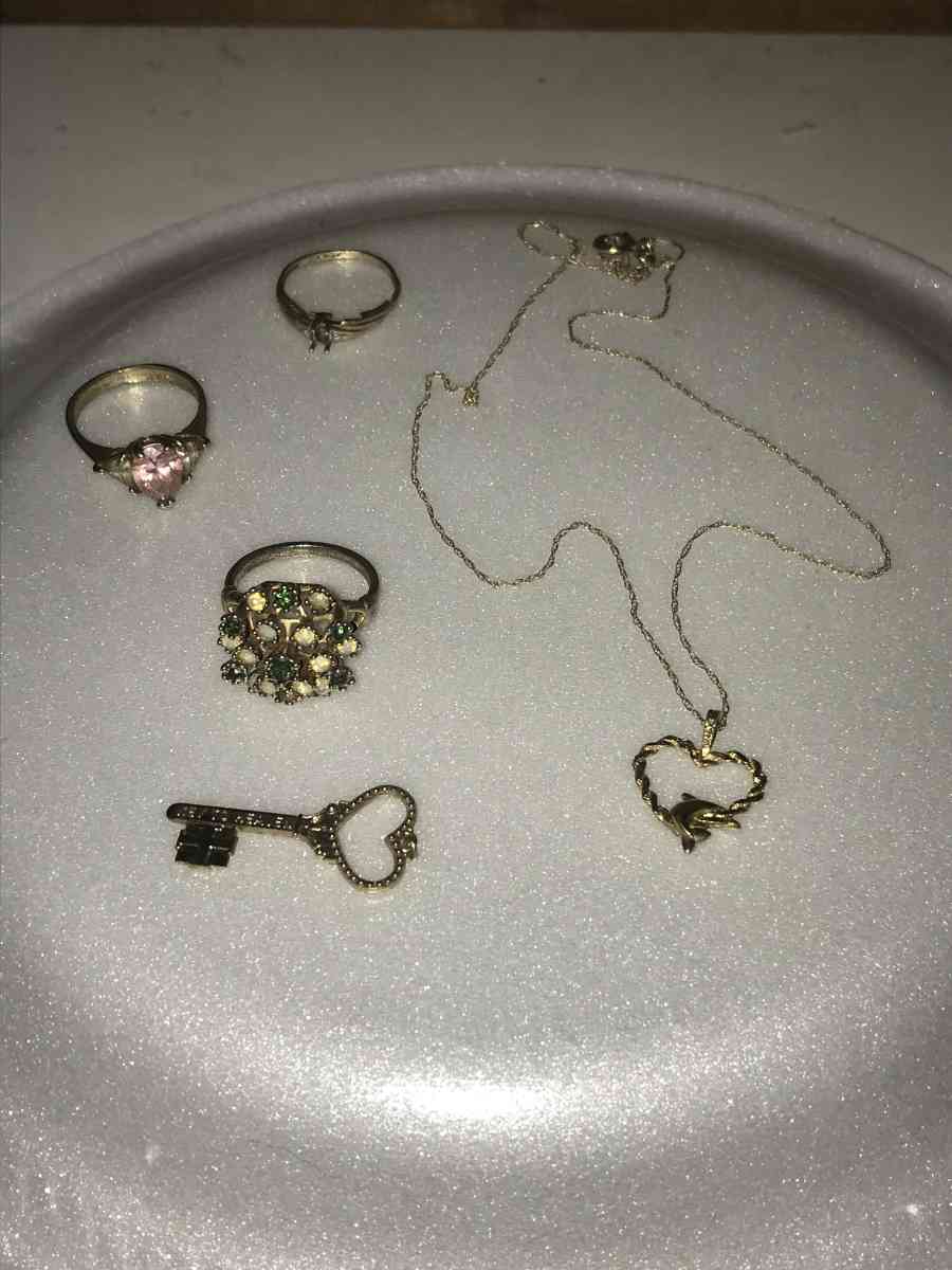 gold jewelry - Morgantown, West Virginia