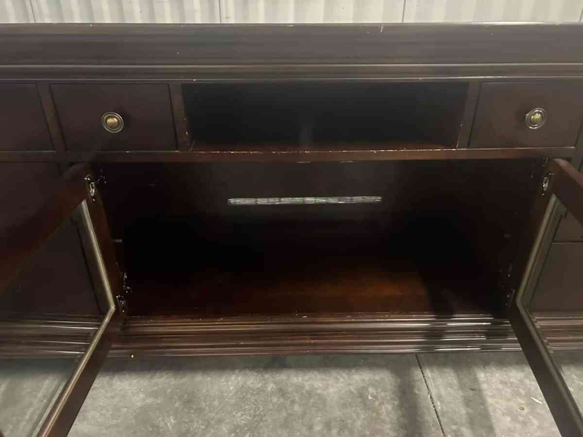 entertainment center - Lake Mary, Florida