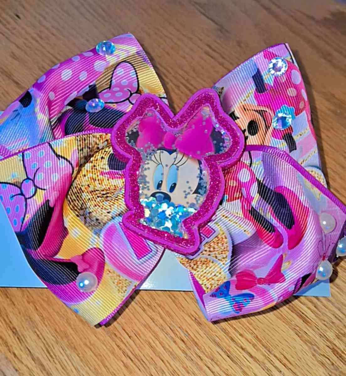 big decorated bow - Yuma, Arizona