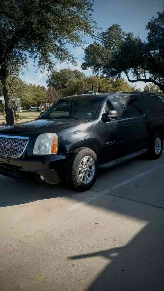 GMC Yukon xl - Dallas, Texas - FleaMarketBay