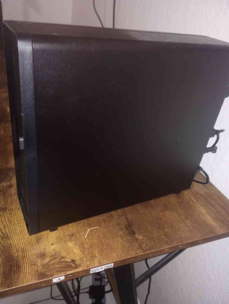 HP Slim PC Desk Computer 4 Gb RAM 256 Gb SSD no delivery - Homestead, Florida - FleaMarketBay