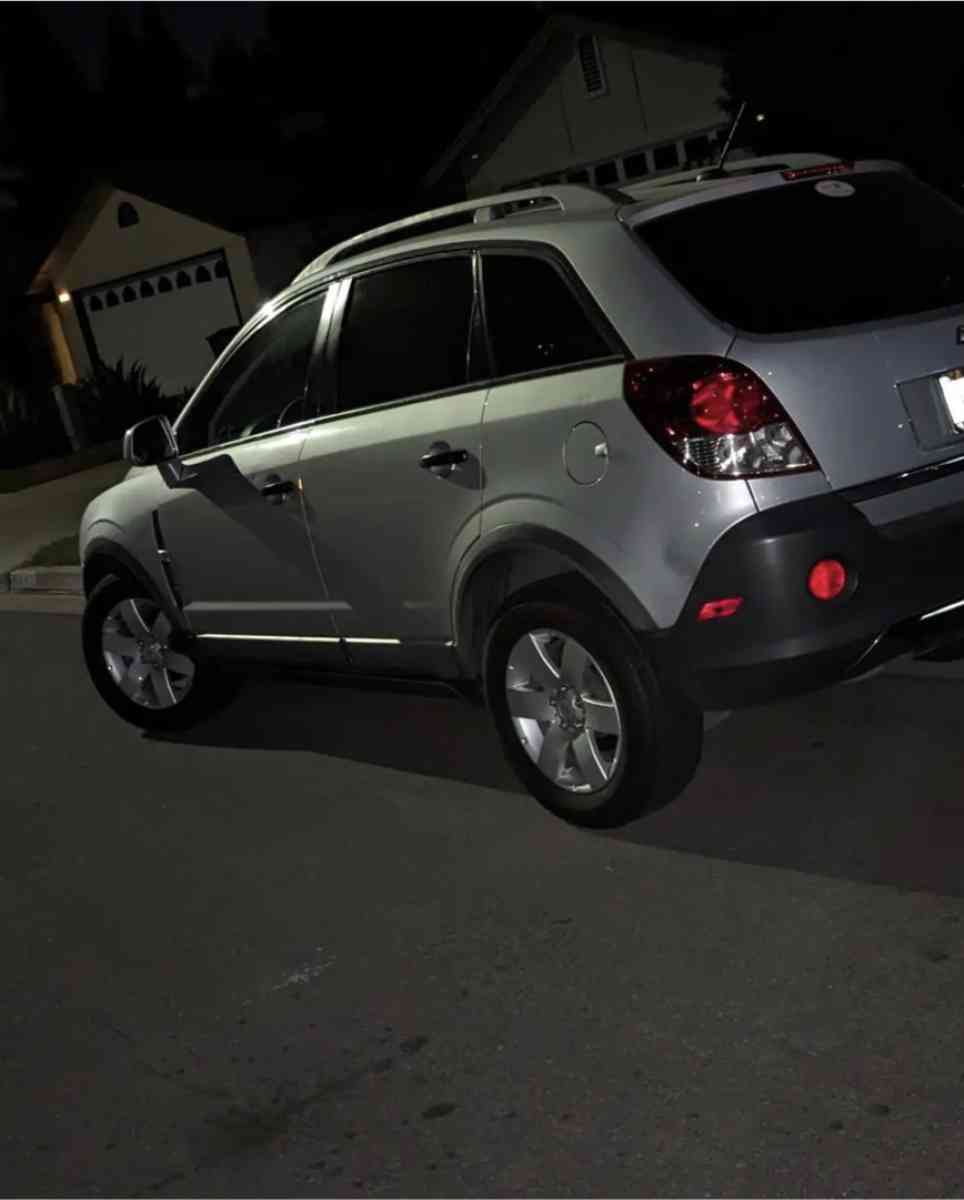 2012 Chevy Captiva Sport LS - Fresno, California - FleaMarketBay