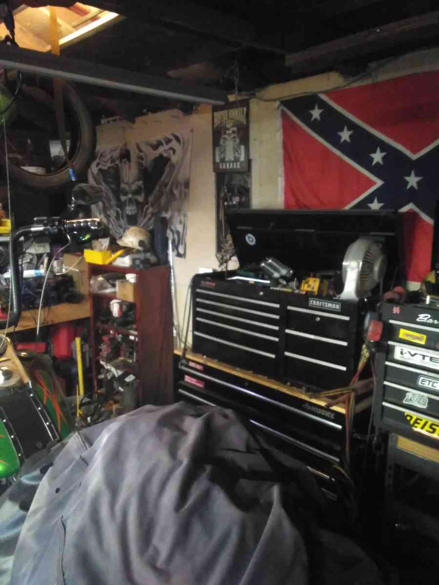 EVERYTHING MUST GO - Denver, Colorado - FleaMarketBay